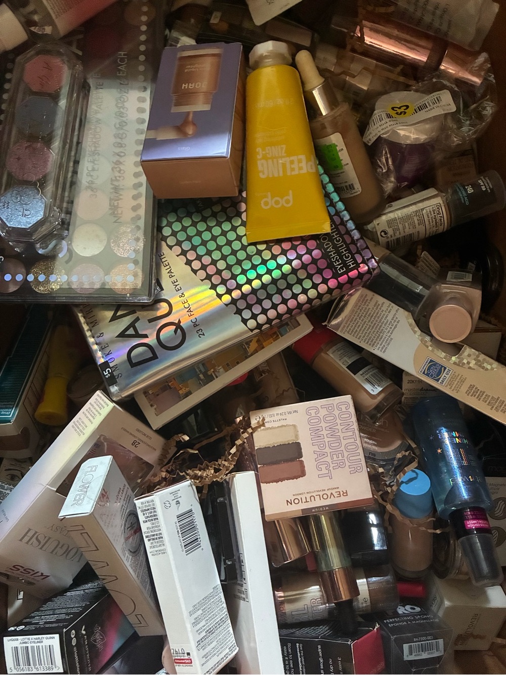 Cosmetic DWI Mix Wholesale 50-piece lot